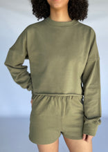 Load image into Gallery viewer, SWEAT SHORT - SUMMER OLIVE
