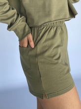 Load image into Gallery viewer, SWEAT SHORT - SUMMER OLIVE
