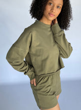 Load image into Gallery viewer, OVERSIZED CROP SWEATER - SUMMER OLIVE
