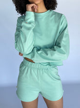 Load image into Gallery viewer, OVERSIZED CROP SWEATER - MINT
