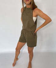 Load image into Gallery viewer, LOW CUT VEST - OLIVE
