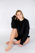 Load image into Gallery viewer, OVERSIZED CROP SWEATER - BLACK
