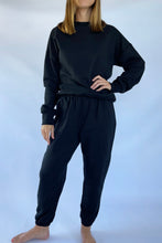 Load image into Gallery viewer, LOOSE FIT SWEATPANTS - BLACK
