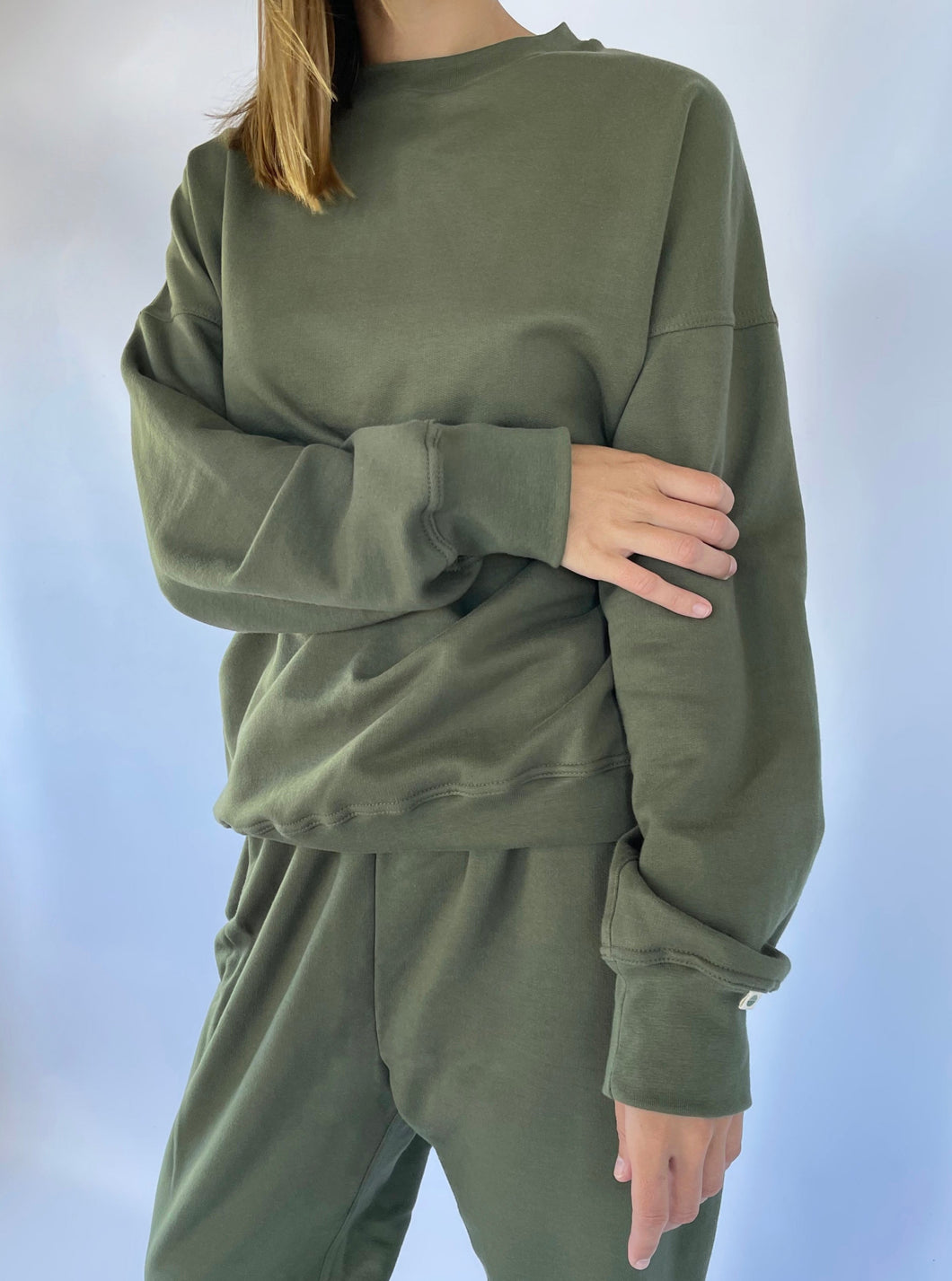 LOOSE FIT SWEATER - OLIVE